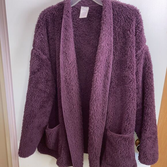 Purple Fur Like Jacket Super Soft  Fluffy Deep Front Pockets Cozy Comfortable - Picture 1 of 3